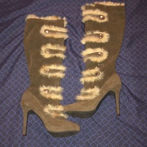 Dollhouse knee high heeled boots size 9